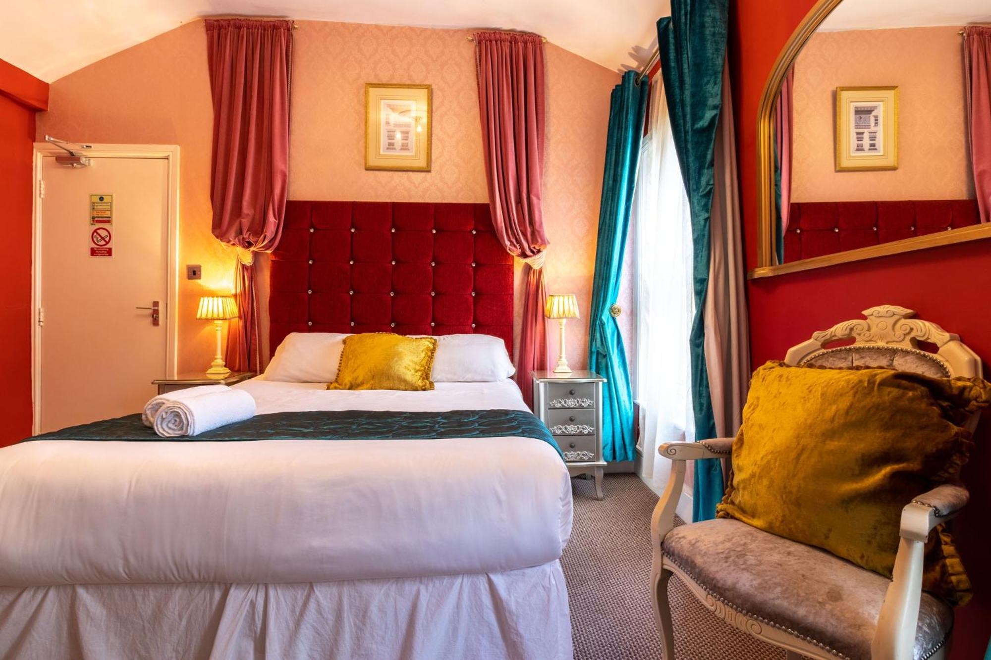 Hotel Rouge Blackpool Room photo