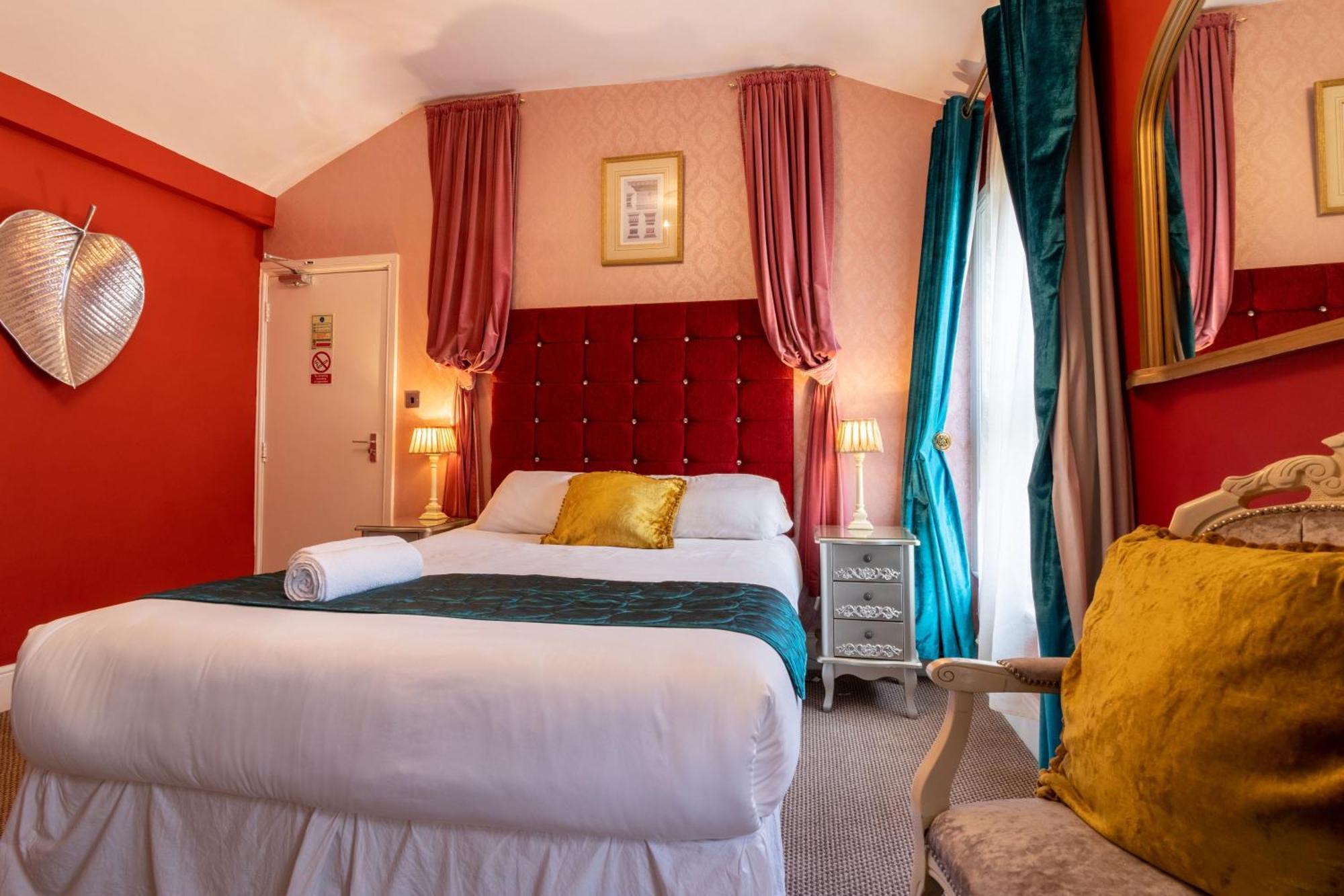 Hotel Rouge Blackpool Room photo